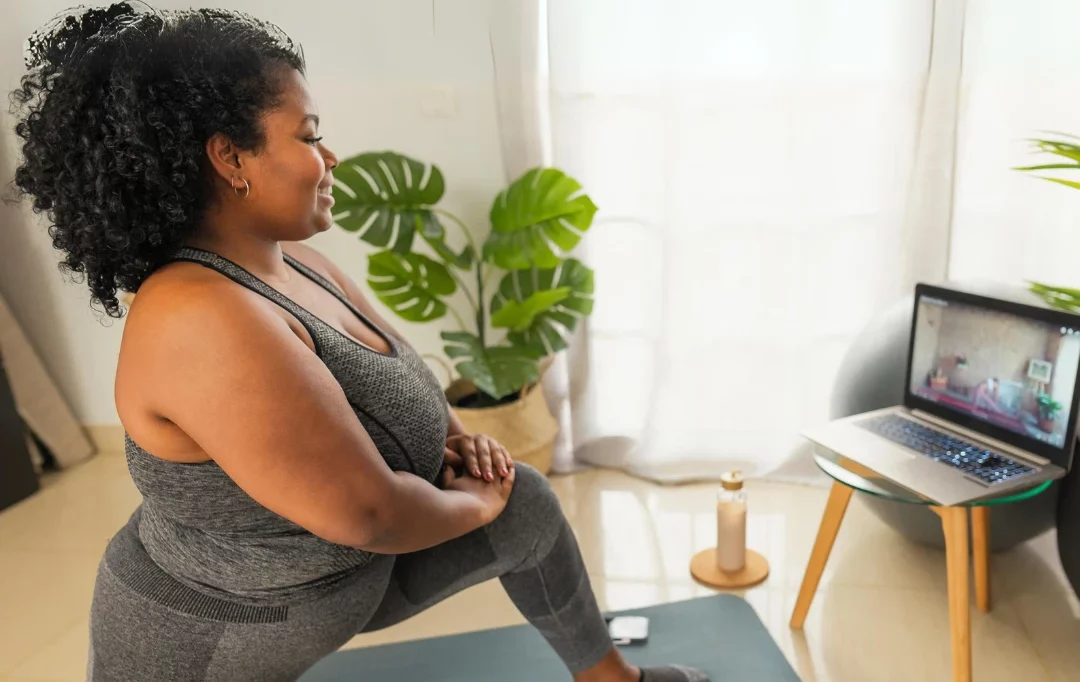 Woman taking part in a body positive introduction program at Loyobo FIT